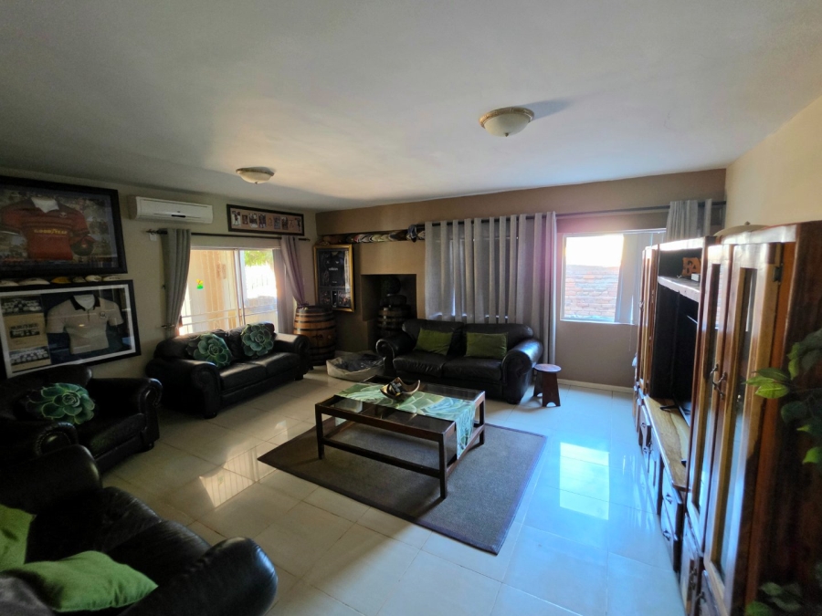 5 Bedroom Property for Sale in Blydeville Northern Cape